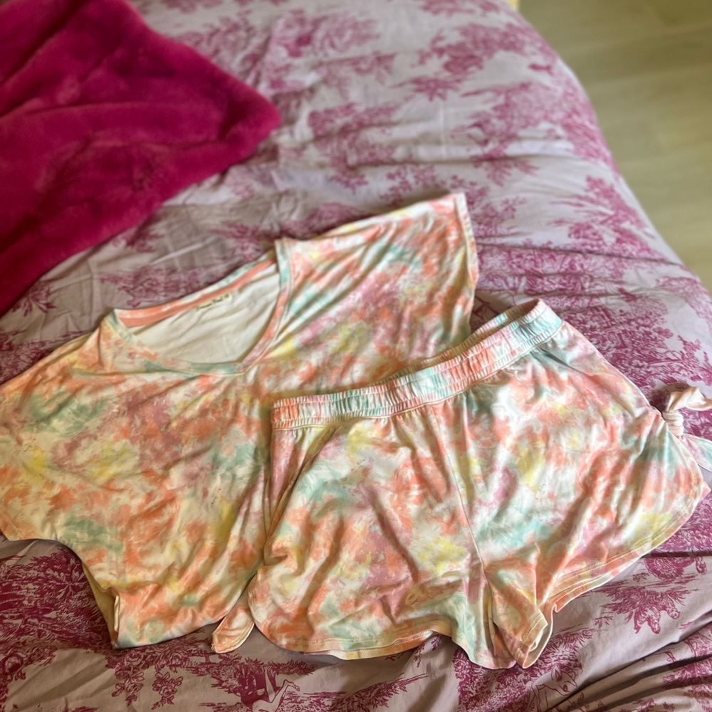 WOMENS EMERSON ROAD TIE DYE SHORT SET PREOWNED